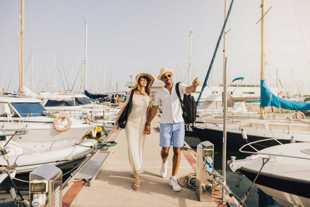 Alles, was Sie zu einer Yacht-Tour mitbringen sollten